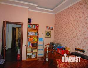 Дом 240м², 2-этажный, участок 5 сот.  