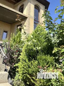 Дом 299м&sup2;, 3-этажный, участок 5 сот.  