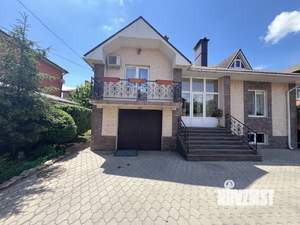 Дом 270м², 2-этажный, участок 6 сот.  