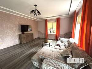 Дом 348м&sup2;, 2-этажный, участок 4 сот.  