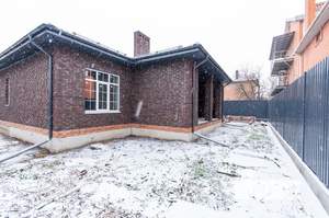 Дом 190м&sup2;, 1-этажный, участок 6 сот.  