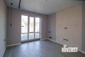 Дом 176м&sup2;, 2-этажный, участок 3 сот.  