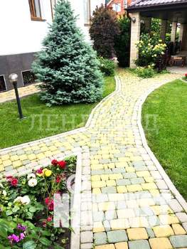 Дом 448м&sup2;, 3-этажный, участок 8 сот.  