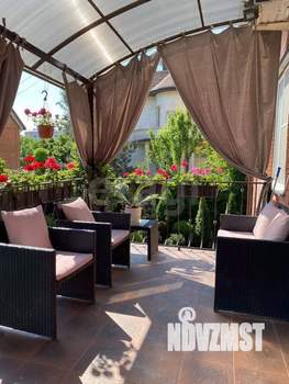 Дом 340м&sup2;, 2-этажный, участок 3 сот.  