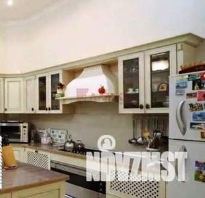 Дом 402м&sup2;, 3-этажный, участок 5 сот.  