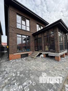 Дом 240м&sup2;, 2-этажный, участок 3 сот.  