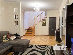 Дом 220м², 2-этажный, участок 4 сот.  