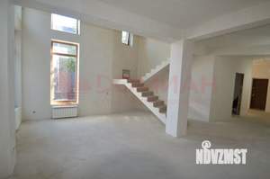 Дом 200м², 2-этажный, участок 3 сот.  