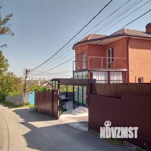 Дом 250м², 3-этажный, участок 3 сот.  