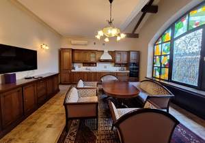 Дом 485м&sup2;, 2-этажный, участок 6 сот.  