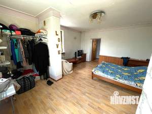 Дом 200м&sup2;, 3-этажный, участок 6 сот.  