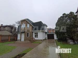 Дом 204м&sup2;, 2-этажный, участок 6 сот.  