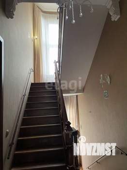 Дом 570м², 4-этажный, участок 19 сот.  