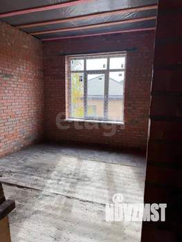 Дом 153м&sup2;, 2-этажный, участок 3 сот.  