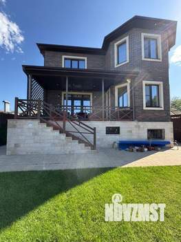 Дом 330м&sup2;, 2-этажный, участок 6 сот.  