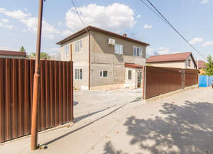 Дом 150м², 2-этажный, участок 6 сот.  