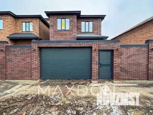 Дом 145м&sup2;, 2-этажный, участок 3 сот.  