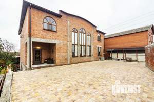 Дом 650м², 2-этажный, участок 7 сот.  