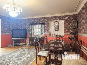 Дом 296м², 2-этажный, участок 3 сот.  