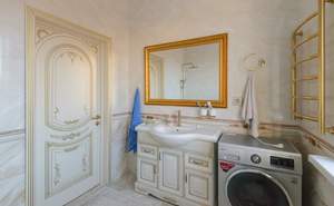 Дом 200м&sup2;, 1-этажный, участок 5500 сот.  