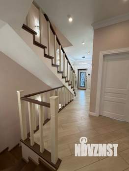 Дом 193м&sup2;, 3-этажный, участок 4 сот.  