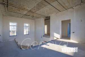 Дом 550м&sup2;, 3-этажный, участок 16 сот.  