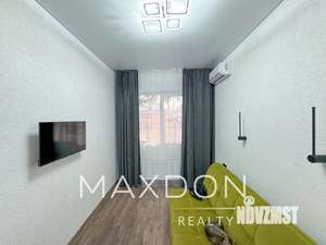 Дом 100м&sup2;, 2-этажный, участок 6 сот.  