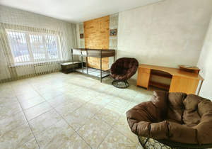 Дом 250м&sup2;, 2-этажный, участок 9 сот.  