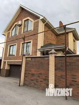 Дом 270м&sup2;, 3-этажный, участок 6 сот.  