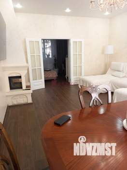 Дом 106м&sup2;, 2-этажный, участок 8 сот.  