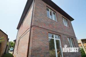 Дом 130м&sup2;, 2-этажный, участок 3 сот.  