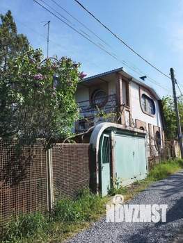 Дом 174м², 2-этажный, участок 6 сот.  