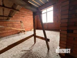 Дом 240м&sup2;, 2-этажный, участок 7 сот.  