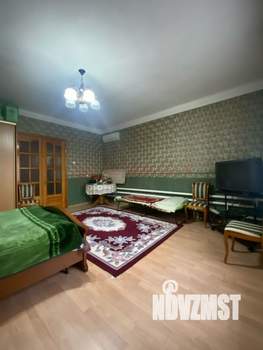 Дом 295м², 2-этажный, участок 3 сот.  