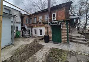 Дом 30м&sup2;, 3-этажный, участок 6 сот.  