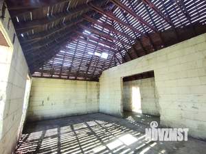 Дом 700м&sup2;, 3-этажный, участок 22 сот.  