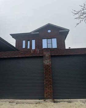 Дом 270м&sup2;, 3-этажный, участок 3 сот.  