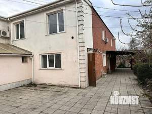 Дом 463м&sup2;, 2-этажный, участок 8 сот.  