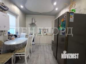 Дом 97м&sup2;, 2-этажный, участок 3 сот.  