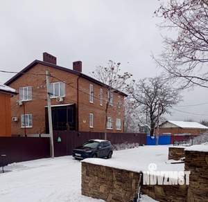 Дом 330м&sup2;, 3-этажный, участок 5 сот.  