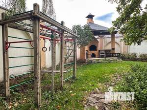 Дом 545м², 3-этажный, участок 13 сот.  