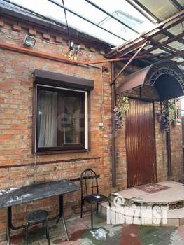 Дом 300м&sup2;, 3-этажный, участок 3 сот.  