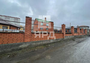 Дом 354м&sup2;, 3-этажный, участок 8 сот.  