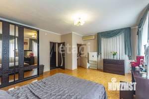 Дом 250м², 4-этажный, участок 4 сот.  