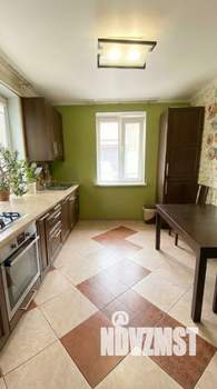 Дом 115м&sup2;, 2-этажный, участок 3 сот.  