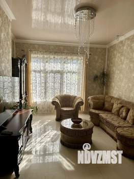 Дом 145м&sup2;, 2-этажный, участок 3 сот.  