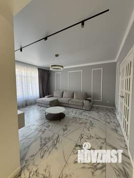 Дом 120м&sup2;, 2-этажный, участок 3 сот.  