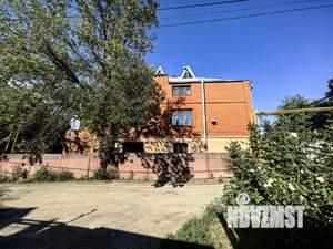 Дом 472м², 3-этажный, участок 4 сот.  
