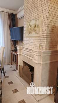 Дом 227м², 3-этажный, участок 3 сот.  