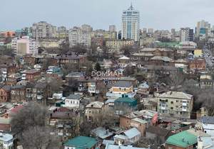 Дом 240м&sup2;, 3-этажный, участок 4 сот.  